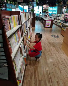 河池市新华书店 小小图书管理员在锻炼中体验成长